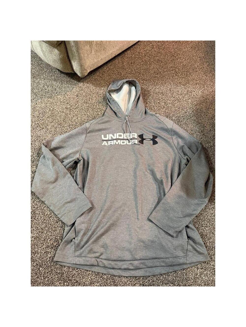 Under Armour Sweatshirt